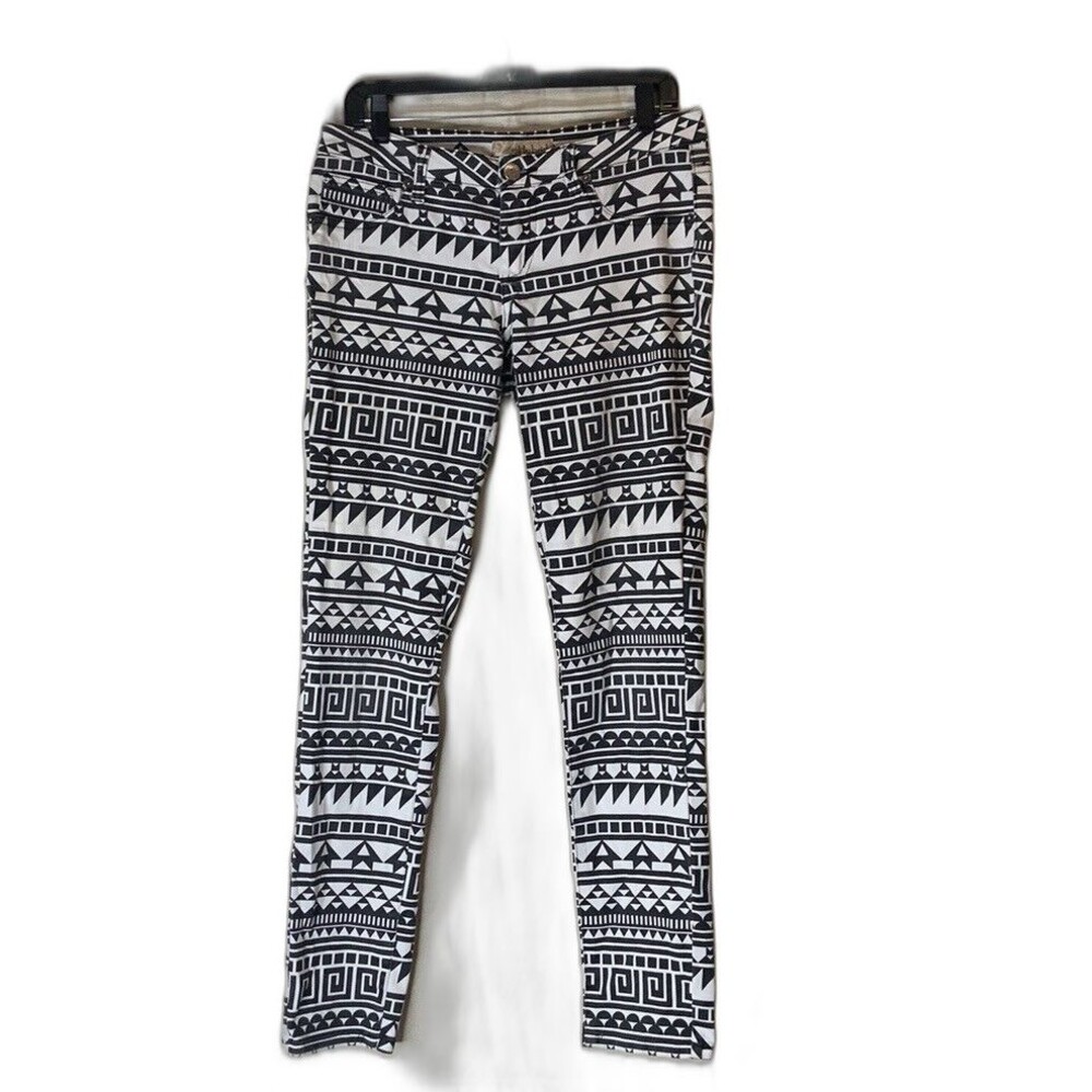 Hybrid  & Company Aztec tribal print size 11 jeans/pants